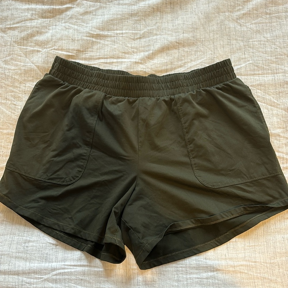 Women’s Athletic Shorts